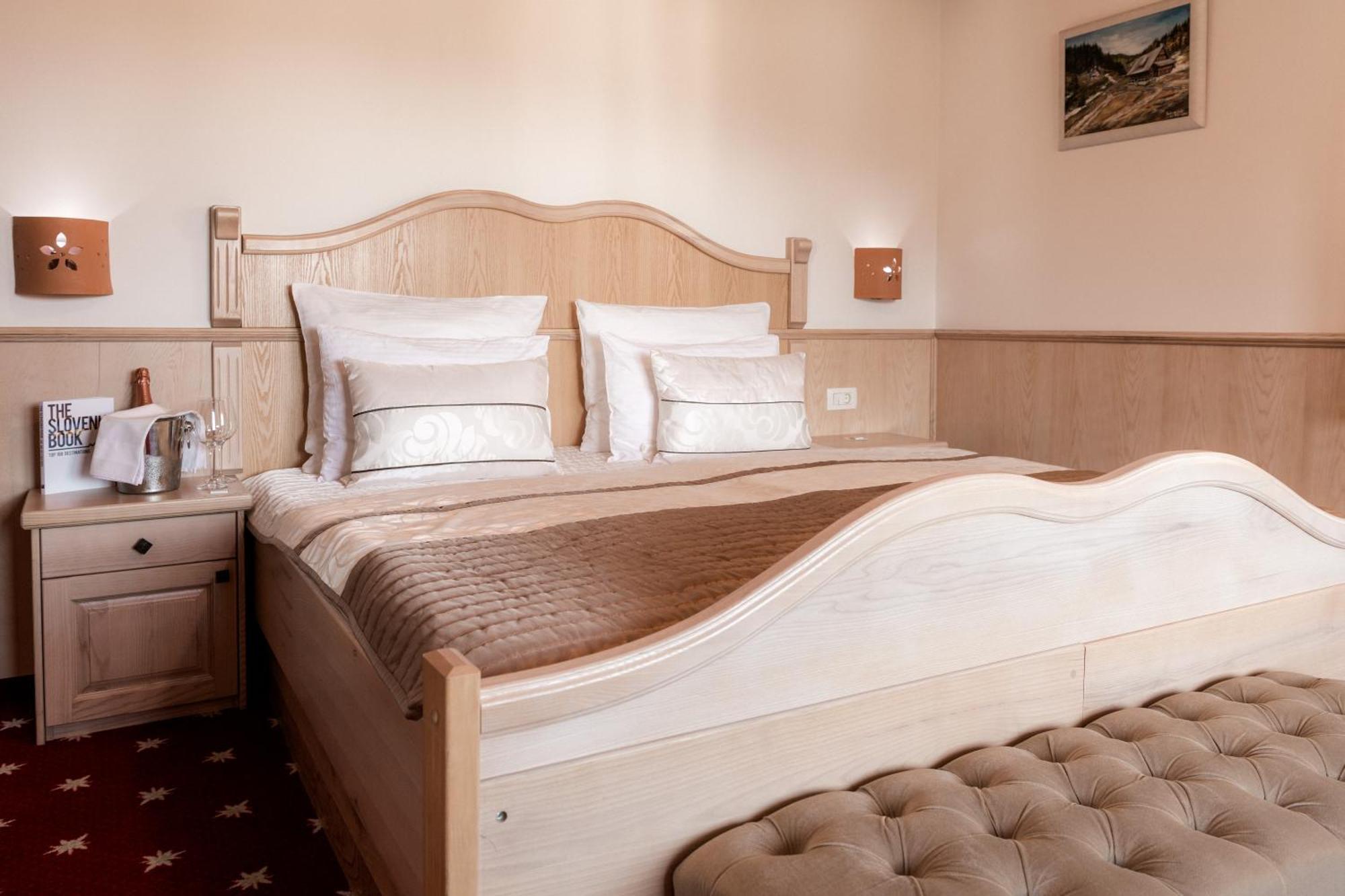 Hotel Planinka Ljubno Bagian luar foto