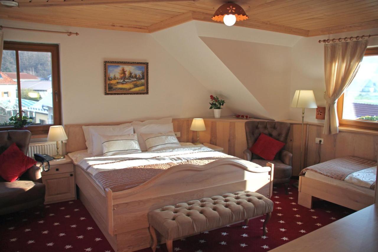 Hotel Planinka Ljubno Bagian luar foto