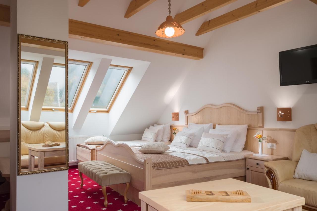 Hotel Planinka Ljubno Bagian luar foto